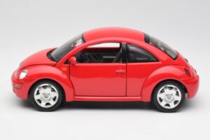 Volkswagen New Beetle Piros Bburago 1:18 8185108 Fém – 4. kép a 8-ből