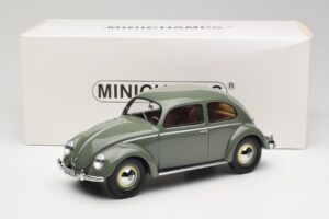 Volkswagen Beetle Beryl Zöld Minichamps 1:18 107054000 Gyanta – 6. kép a 6-ből