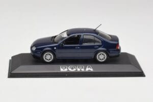Volkswagen Bora Ocean Kék Minichamps 1:43 8198223B Fém