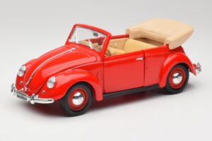Volkswagen Kabrió Ruby Piros Maisto 1:18 32826 Fém