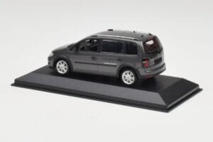 Volkswagen Cross Touran Platinum Szürke Minichamps 1:43 400056170 Fém – 3. kép a 4-ből