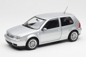 Volkswagen Golf Mk5 GTI Ezüst Norev 1:18 188570 Fém
