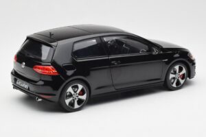 Volkswagen Golf Mk7 GTI Fekete Norev 1:18 188550 Fém – 3. kép a 8-ből