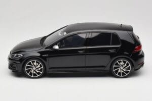 Volkswagen Golf R Mk7 Deep Black Otto 1:18 OT417 Gyanta – 3. kép a 6-ből
