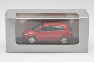 Volkswagen Golf Plus Tornado Piros Minichamps 1:43 821911110 Fém – 4. kép a 4-ből