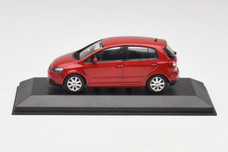 Volkswagen Golf Plus Tornado Piros Minichamps 1:43 821911110 Fém