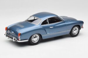Volkswagen Karmann Ghia Coupe Neptune Kék Minichamps 1:18 155054022 Fém – 2. kép a 6-ből