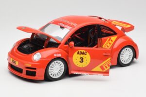 Volkswagen New Beetle Cup Bburago 1:18 3329 Fém – 2. kép a 8-ből