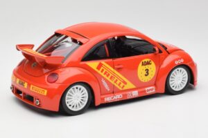 Volkswagen New Beetle Cup Bburago 1:18 3329 Fém – 3. kép a 8-ből