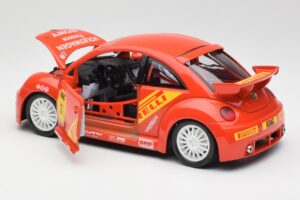 Volkswagen New Beetle Cup Bburago 1:18 3329 Fém – 5. kép a 8-ből