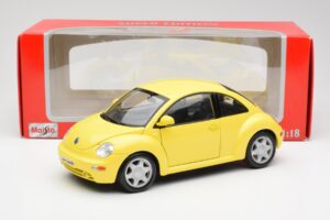 Volkswagen New Beetle Sárga Maisto 1:18 37800-M4 Fém – 8. kép a 8-ből