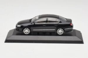 Volkswagen Passat B6 Sedan Shadow Kék Metallic Minichamps 1:43 PASSAT001 Fém