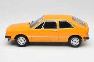Volkswagen Scirocco GTI Mk1 Jaune Marino Otto 1:18 OT467 Gyanta – 3. kép a 6-ből