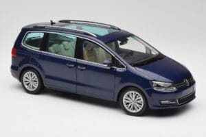 Volkswagen Sharan 7N Shadow Kék Metál Minichamps 1:18 110051100 Fém – 6. kép a 8-ből