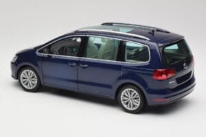 Volkswagen Sharan 7N Shadow Kék Metál Minichamps 1:18 110051100 Fém – 7. kép a 8-ből