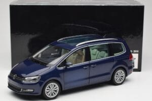 Volkswagen Sharan 7N Shadow Kék Metál Minichamps 1:18 110051100 Fém – 8. kép a 8-ből