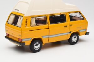 Volkswagen T3 Joker Lakóautó Schuco 1:18 450038500 Fém – 3. kép a 8-ből