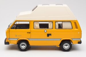 Volkswagen T3 Joker Lakóautó Schuco 1:18 450038500 Fém – 4. kép a 8-ből