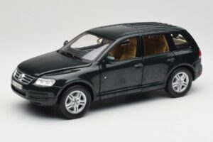 Volkswagen Touareg V10 TDI Canyon Green Bburago 1:18 34911-V1 Fém