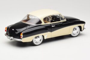Wartburg 311 Coupe Fekete & Bézs Revell 1:18 8419 Fém – 3. kép a 8-ből