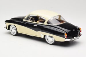Wartburg 311 Coupe Fekete & Bézs Revell 1:18 8419 Fém – 7. kép a 8-ből