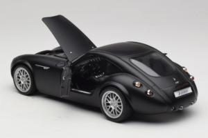 Wiesmann GT MF Matte Black Revell 1:18 WIESMANN002 Fém – 5. kép a 8-ből