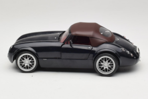 Wiesmann Roadster MF Carbon Black Revell 1:18 WIESMANN001 Fém – 5. kép a 9-ből