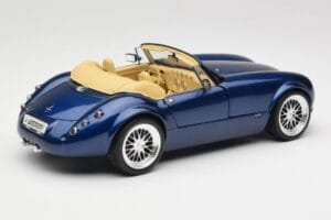 Wiesmann Roadster MF3 Kék Revell 1:18 08861 Fém – 3. kép a 8-ből