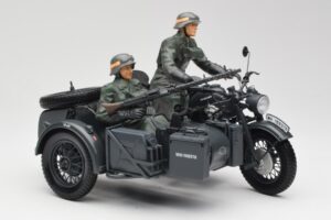 Zundapp KS 750 Oldalkocsi Walkure Schuco 1:10 450651900 Fém – 5. kép a 7-ből