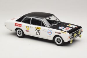 Opel Commodore A #29 J-L. Clarr / J-P. Peyroux Tour de France Automobile 1971 MCG 1:18 MCG18562R Fém – 4. kép a 6-ből
