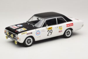 Opel Commodore A #29 J-L. Clarr / J-P. Peyroux Tour de France Automobile 1971 MCG 1:18 MCG18562R Fém