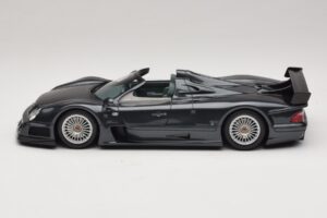 Mercedes AMG CLK GTR Roadster Szürke GT Spirit 1:18 GT960 Gyanta – 3. kép a 6-ből