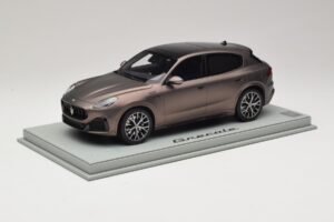 Maserati Grecale Bronz BBR 1:18 P18220FMAS Gyanta – 2. kép a 7-ből