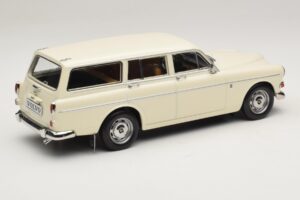 Volvo Amazon Kombi Pearl White Norev 1:18 188750 Fém – 2. kép a 6-ből
