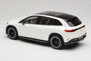Mercedes EQS SUV X296 Manufaktur Diamond White NZG 1:18 B66960590 Fém – 7. kép a 8-ből