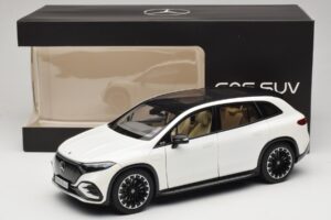Mercedes EQS SUV X296 Manufaktur Diamond White NZG 1:18 B66960590 Fém – 8. kép a 8-ből
