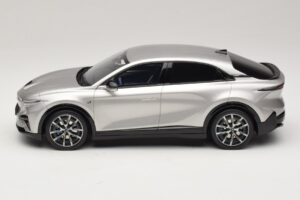 Alpine A390 GT Argent Mercure Otto 1:18 OT1318 Gyanta – 3. kép a 6-ből