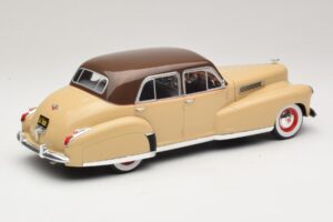 Cadillac Fleetwood Series 60 Special Bézs MCG 1:18 MCG18656 Fém – 2. kép a 6-ből