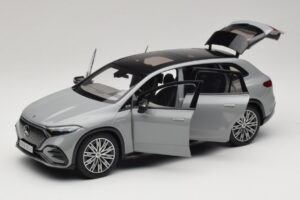 Mercedes EQS SUV X296 Manufaktur Alpine Grey NZG 1:18 B66960591 Fém – 2. kép a 8-ből