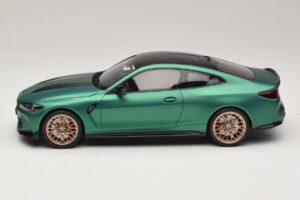 BMW M4 CS G82 Frozen Isle of Man Green GT Spirit 1:18 GT994 Gyanta – 3. kép a 6-ből