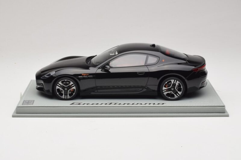 Maserati GranTurismo Trofeo Nero Assoluto BBR 1:18 P18240CMAS Gyanta