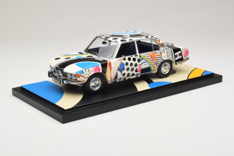 BMW 2500 E3 New Horizon Minichamps 1:18 155029204 Gyanta