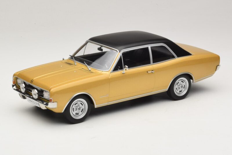 Opel Commodore A Bézs MCG 1:18 MCG18559 Fém