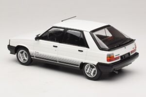 Renault 11 Turbo Fehér MCG 1:18 MCG18589 Fém – 5. kép a 6-ből