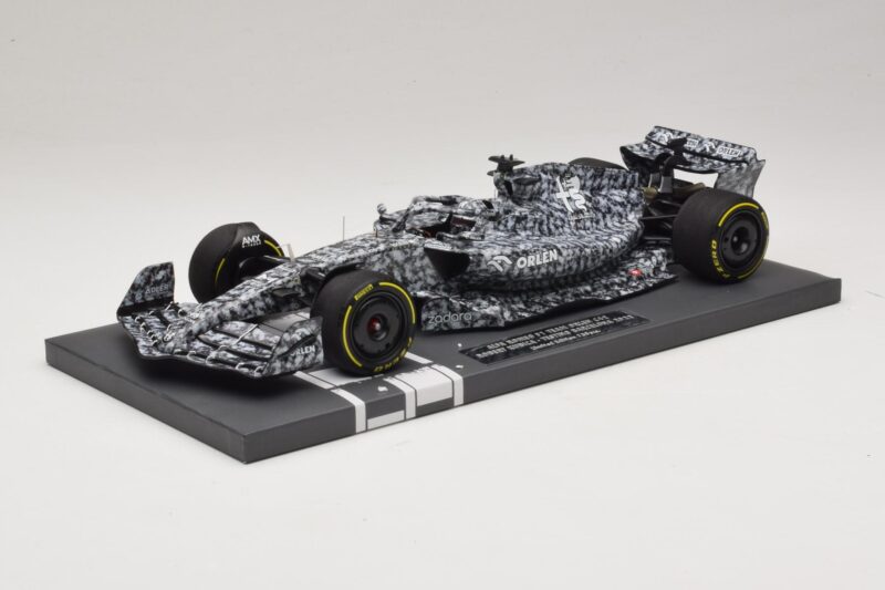 Alfa Romeo Orlen C42 R. Kubica Testing Barcelona 2022 Minichamps 1:18 117229988 Gyanta