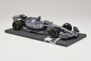 Alfa Romeo Orlen C42 R. Kubica Testing Barcelona 2022 Minichamps 1:18 117229988 Gyanta – 4. kép a 7-ből