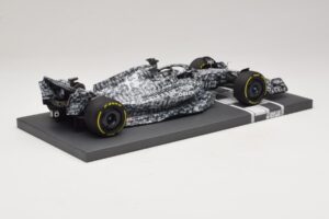 Alfa Romeo Orlen C42 V. Bottas Testing Barcelona 2022 Minichamps 1:18 117229977 Gyanta – 2. kép a 7-ből