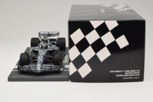 Alfa Romeo Orlen C42 V. Bottas Testing Barcelona 2022 Minichamps 1:18 117229977 Gyanta – 6. kép a 7-ből