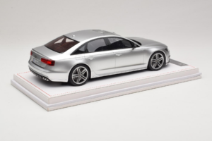 Audi S6 C7 Florett Silver Metallic IVY Merit 1:18 REMC038 Gyanta – 3. kép a 7-ből