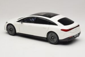 Mercedes EQS V297 Manufaktur Opalite White NZG 1:18 B66961049 Fém – 7. kép a 8-ből